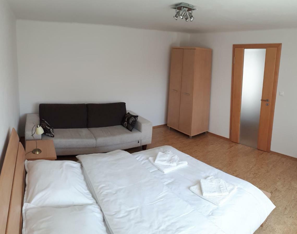 Brezno - 2 Izbovy Apartman Exteriör bild
